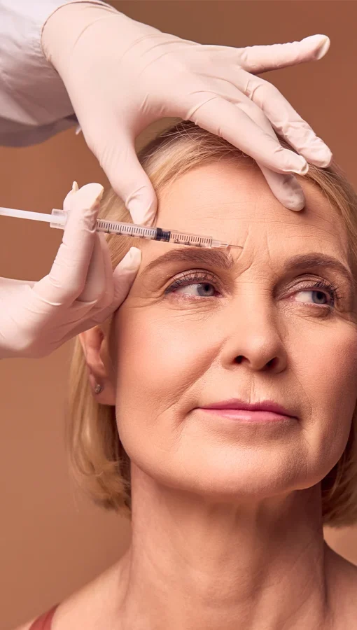aplicação de botox moça clara